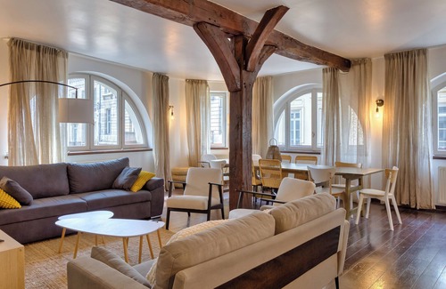 Quartier Pasteur Apartamento | Geoffroy, sublime duplex à proximité de la place du vieux marché
