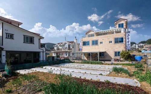 Irun-myeon Casa | Geojae marine boy pension