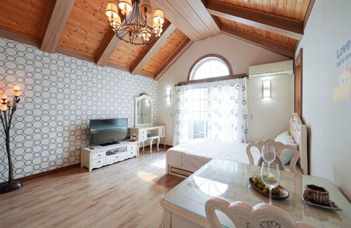 Geoje Casa | Geoje Birds Hill Pension