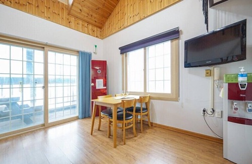 Irun-myeon Apartamento | Geoje Cheongsol Pension