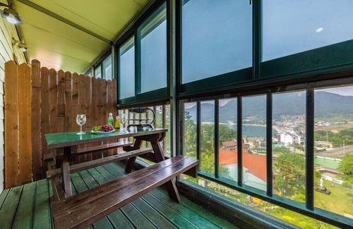 Irun-myeon Apartamento | Geoje Cheongsol Pension