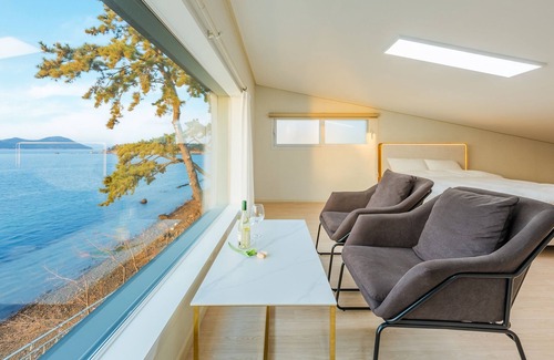 Geoje Casa | Geoje Daol Pool Villa Pension