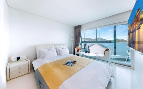 Irun-myeon Casa | Geoje Marepos Pension