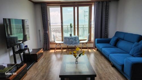 Geoje Apartamento | Geoje Seaside Luxury Family Villa