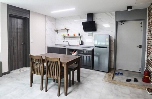 Irun-myeon Casa | Geoje Wahyunbeach Pension
