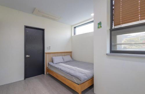 Irun-myeon Casa | Geoje Yolo Guesthouse