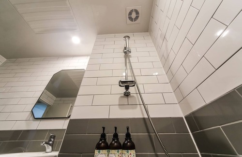 Irun-myeon Hotel | Geojedo Branch Cell Phoenix