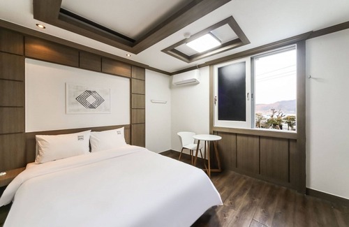 Irun-myeon Hotel | Geojedo Branch Cell Phoenix