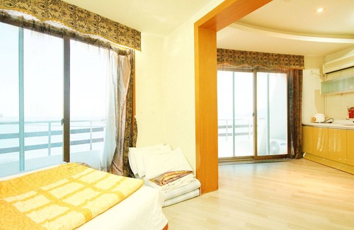 Geoje Hotel | Geojedo Hakdong Queen Cruise Hotel