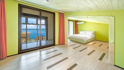 Kungnong Casa | Geojedo Pilos Ocean View Pension