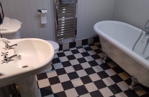 Mere Hotel | The George Inn