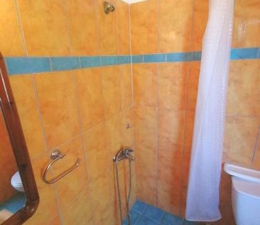 Lakones Apartamento | George Michalas (Vivaria Apartments)