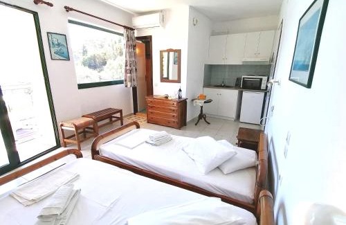 Lakones Apartamento | George Michalas (Vivaria Apartments)