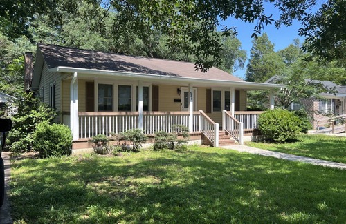 Georgetown Casa | Georgetown's "Hidden Gem"! A renovated Southern home 3 min from Front Street
