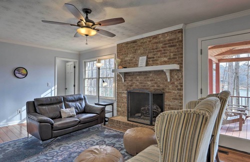 Conyers Casa | Georgia Lakefront Getaway: Dock, Fire Pit!