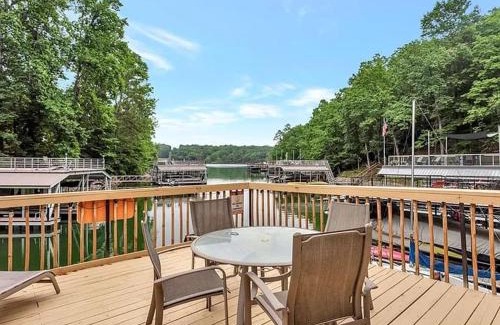 Flowery Branch Casa | Georgia Lakeside Getaway with Private Pool