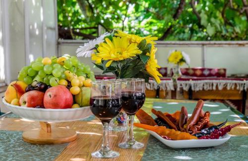 Avlabari Hotel | Georgian House