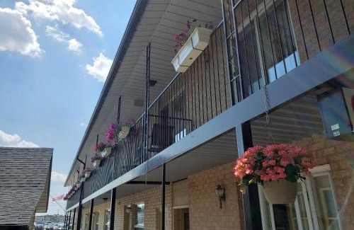 Wasaga Beach Hotel | Georgian Inn Motel