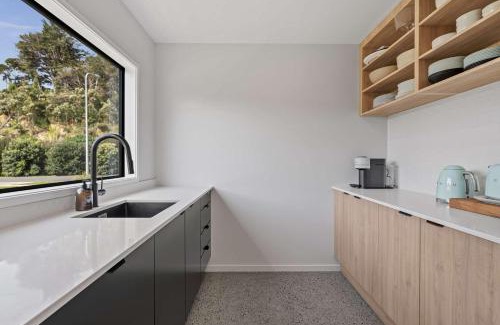 Tutukaka Casa | Georgie's Toots House