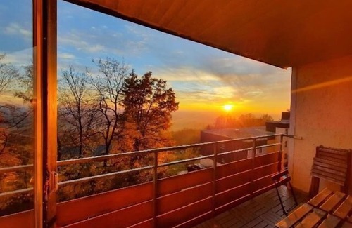 Geyersberg Apartamento | Geräumiges 2,5-zimmer-apartment mit Balkon und Küche