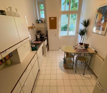 Leutzsch Apartamento | Geräumiges 2-Raum-Apartment mit Loggia