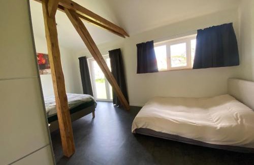 Schieder-Schwalenberg Apartamento | Geräumiges Ferienhaus im Teutoburger Wald, cleaning included