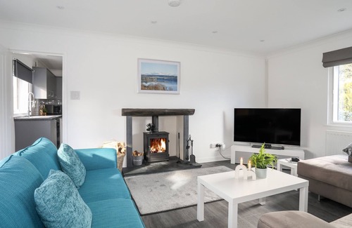 Bodffordd Casa | GER Y LLAN, pet friendly, character holiday cottage in Llangefni