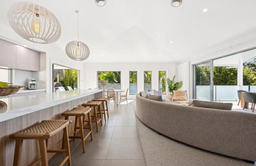 Korora Casa | Gerald's Break Away - Style and luxury with Pool