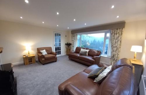 Llanelltyd Casa | Gerddi'r Coed