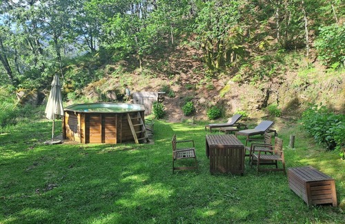 Vieira do Minho Cabaña | GeresNationalPark-Cabin-6Bed-Balcony-Pool-Views
