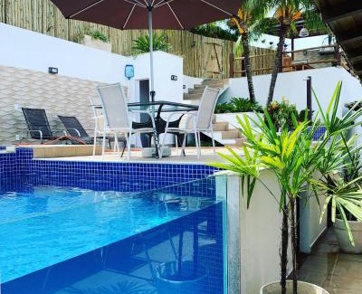 Alto de Buzios Casa | Geribá - piscina de vidro com hidromassagem - 12 pessoas