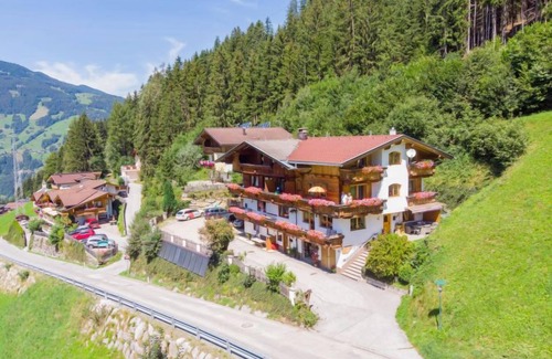 Gerlosbergeben Apartamento | Gerlosblick by Interhome