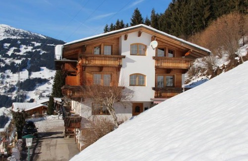Gerlosbergeben Apartamento | Gerlosblick by Interhome