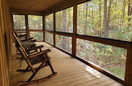 Sautee Nacoochee Cabina | German Style Chalet