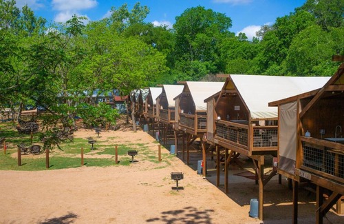 Seguin Casa | Geronimo Creek Retreat Getaway Cabin #7