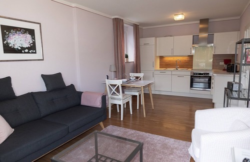 Bad Mergentheim Apartamento | Apartamento de 50 m2 amueblado con gusto, con balcón orientado al sur, aparcamiento gratuito y conexión inalámbrica a internet.