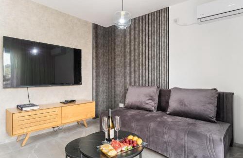 Gesher HaZiv Apartamento | Gesher Haziv Peaceful Modern Stay by Sea N' Rent