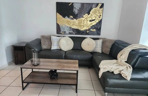 Quebrada Fajardo Casa | Get Away al Estilo Contemporáneo