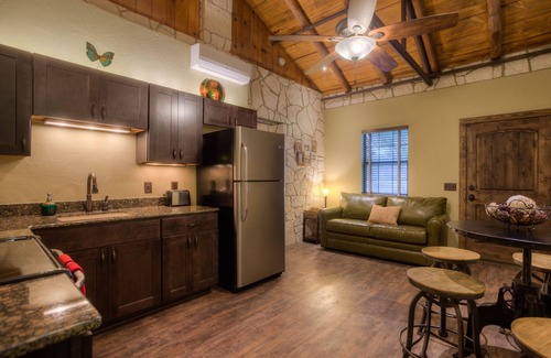 Hunt Apartamento | Get away at Mo-Ranch!