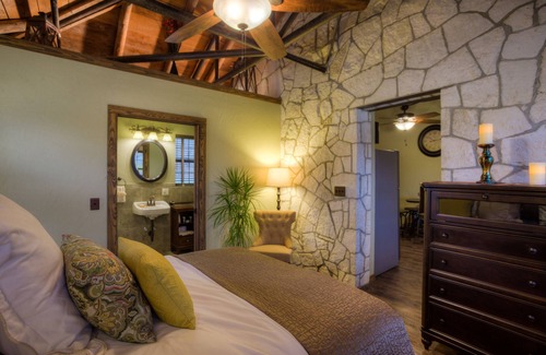 Hunt Apartamento | Get away at Mo-Ranch!