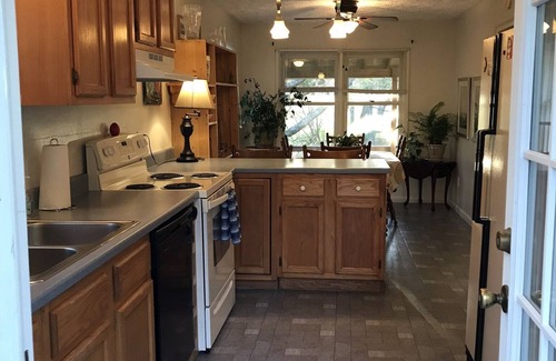 Barnardsville Casa | ¡Tu oasis de paz te espera!
