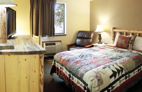 Ponderay Casa | Get Away From The City! Visit City Beach Park Just Minutes From Your Door