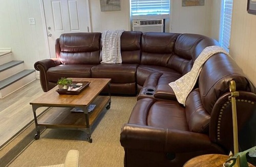 Venice Alquiler De Eote | Get Bent Lodge - A Cypress Cove, Venice La houseboat WITH STARLINK WIFI!