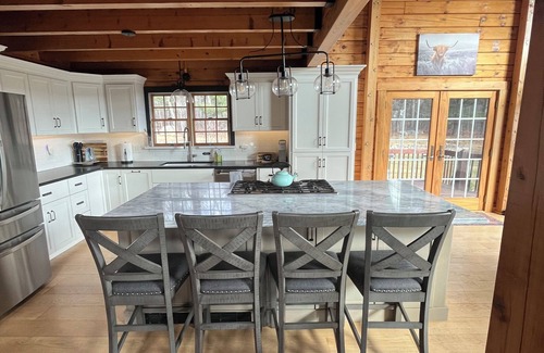 North Scituate Casa | Get comfy in the country!
