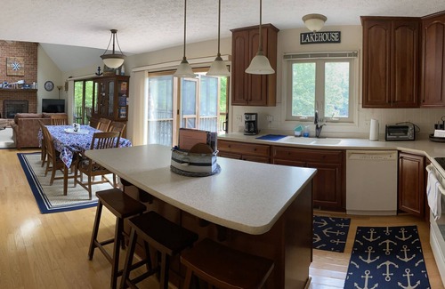 Huddleston Casa | ¡Reserve ahora para su escapada de otoño!