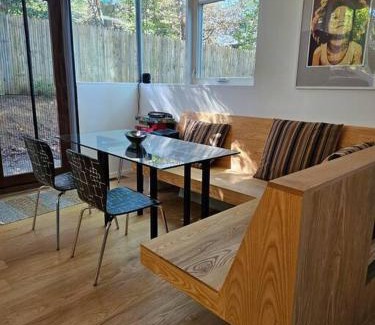 Wheaton-Glenmont Casa | Get Ready for Spring Mid-Century Modern Relaxing, Retreat