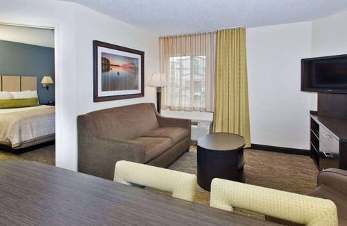 Horsham Casa | Get Some Refreshing Rest! Free Parking, Pet-friendly Property, Near Lukens Park