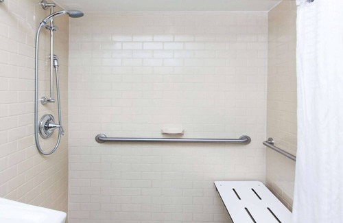 Horsham Casa | Get Some Refreshing Rest! Free Parking, Pet-friendly Property, Near Lukens Park