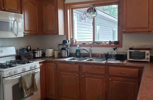 Big Bay Cabina | Get your "U.P" on with this perfect woodsy home near all kinds of fun