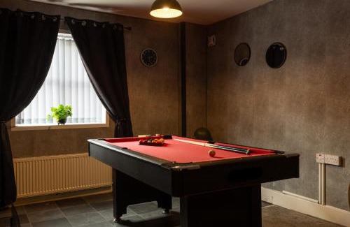 Rotherham Apartamento | Getaway Accommodation with Pool Table and Jacuzzi!